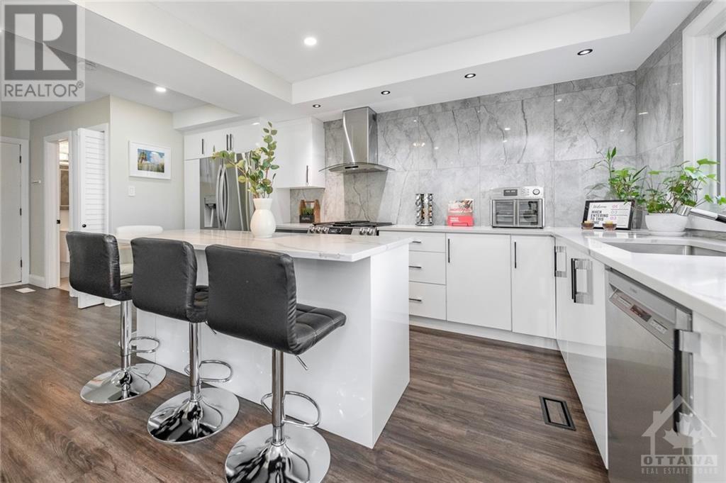 66 Cymbeline Drive, Ottawa, Ontario  K2H 7Y1 - Photo 3 - 1368000