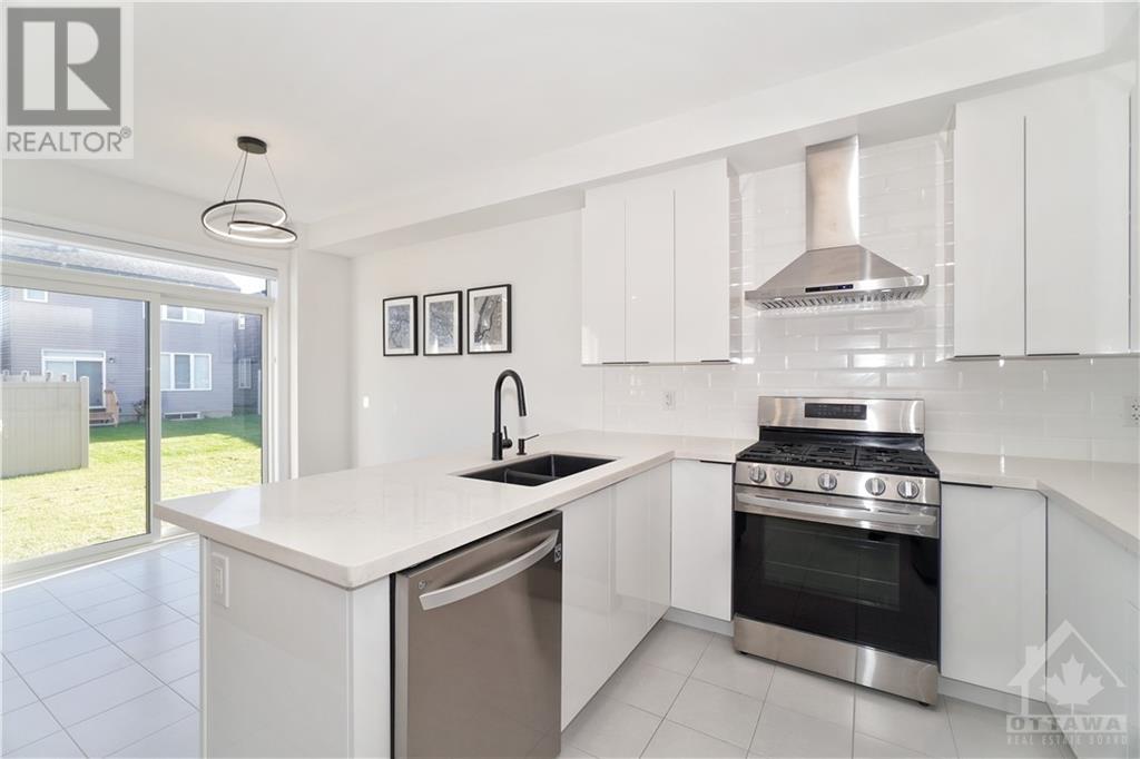 66 Ralph Erfle Way, Ottawa, Ontario  K2J 6V5 - Photo 11 - 1368137