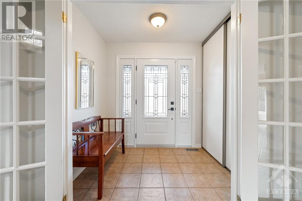 604 Chenier Way, Ottawa, Ontario  K4A 1R1 - Photo 3 - 1367633