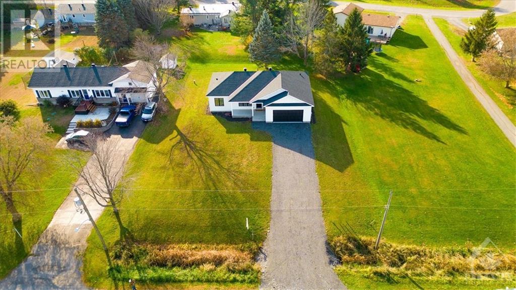 3030 Bridge Street, South Mountain, Ontario  K0E 1W0 - Photo 22 - 1367381