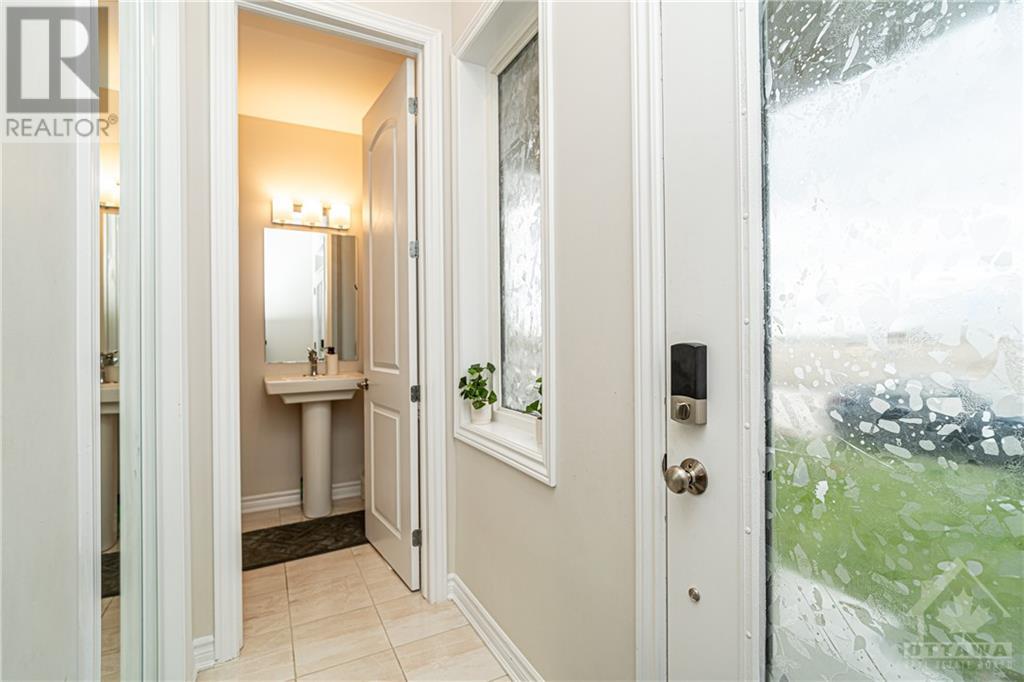 4126 Obsidian Street, Ottawa, Ontario  K2J 6C6 - Photo 2 - 1368268