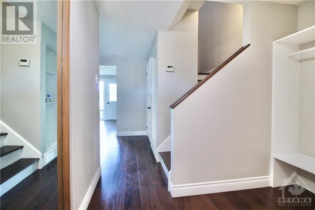 907 Elmsmere Road Unit#a, Ottawa, Ontario  K1J 8G4 - Photo 2 - 1368297