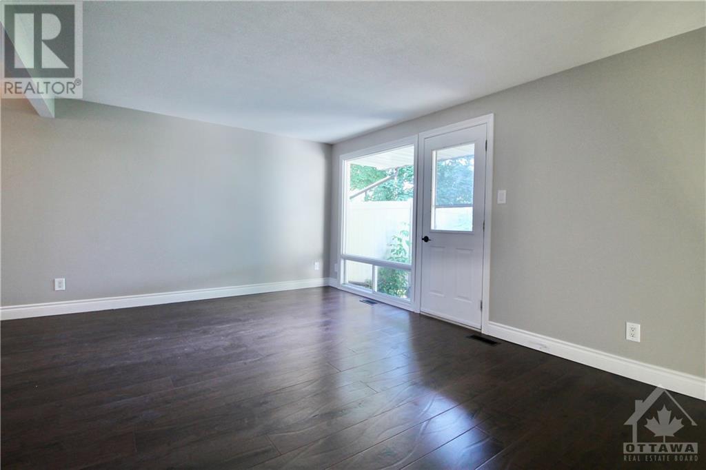 907 Elmsmere Road Unit#a, Ottawa, Ontario  K1J 8G4 - Photo 6 - 1368297