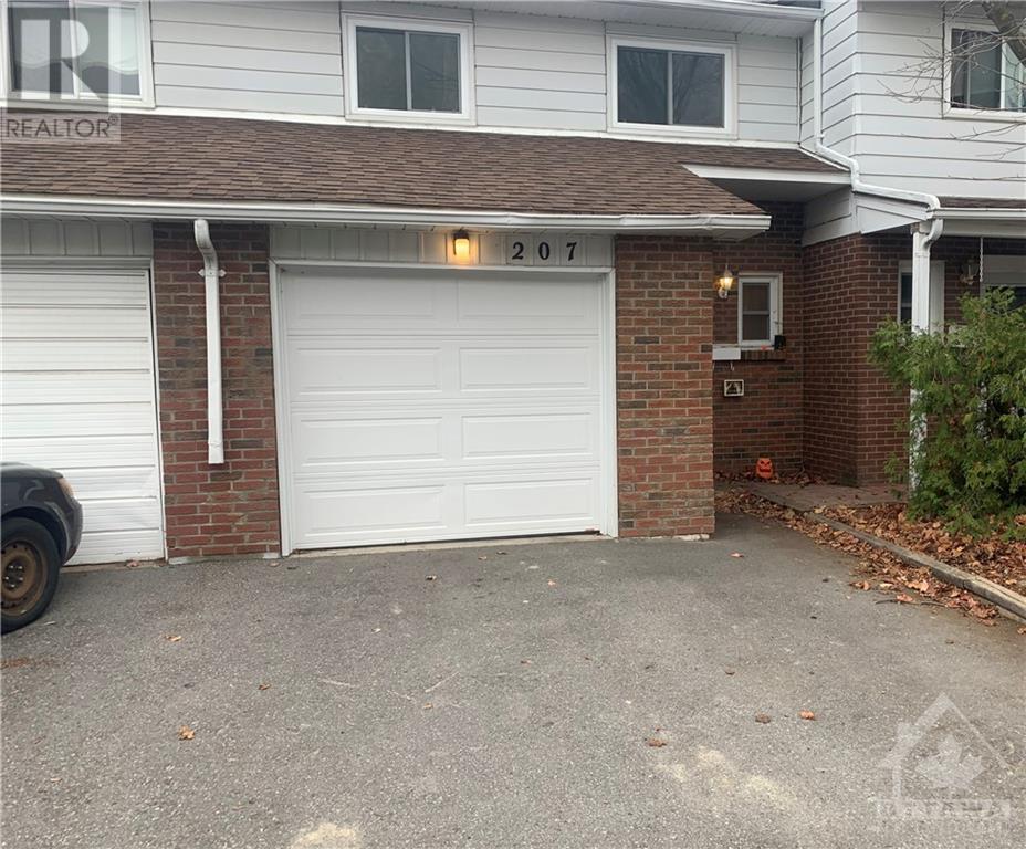 207 Romulus Private, Ottawa, Ontario  K1K 3Y2 - Photo 2 - 1368158