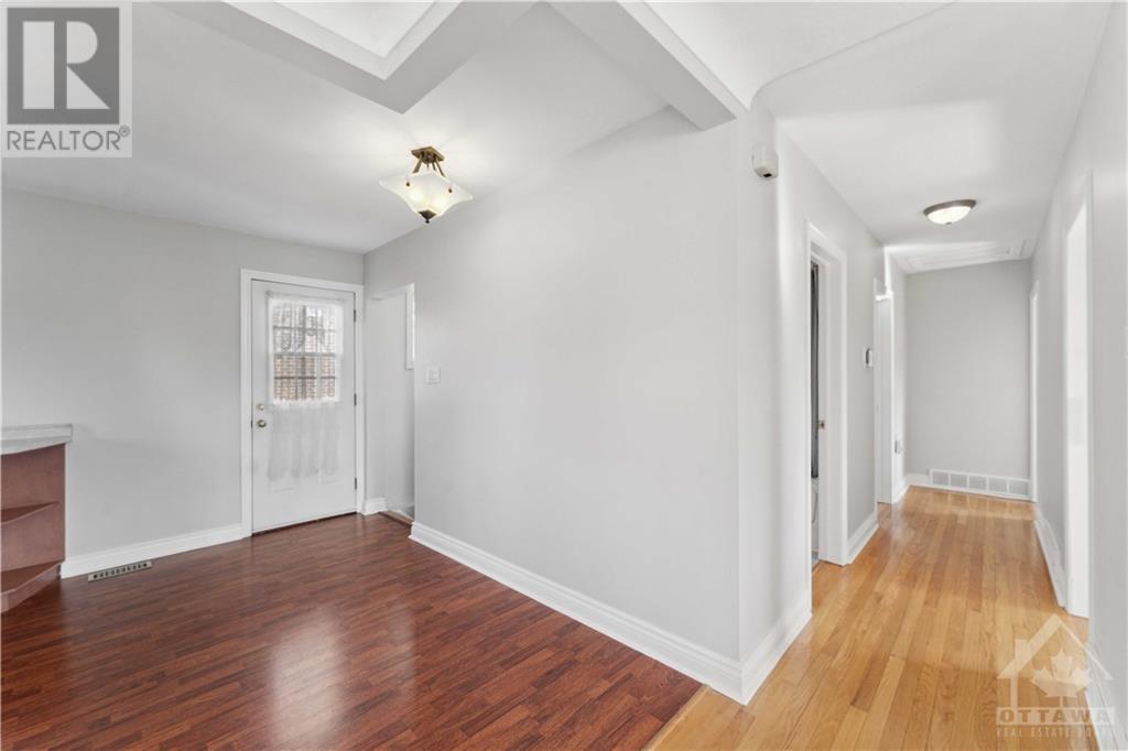 635 Clarke Avenue, Ottawa, Ontario  K1K 0Y4 - Photo 8 - 1368344