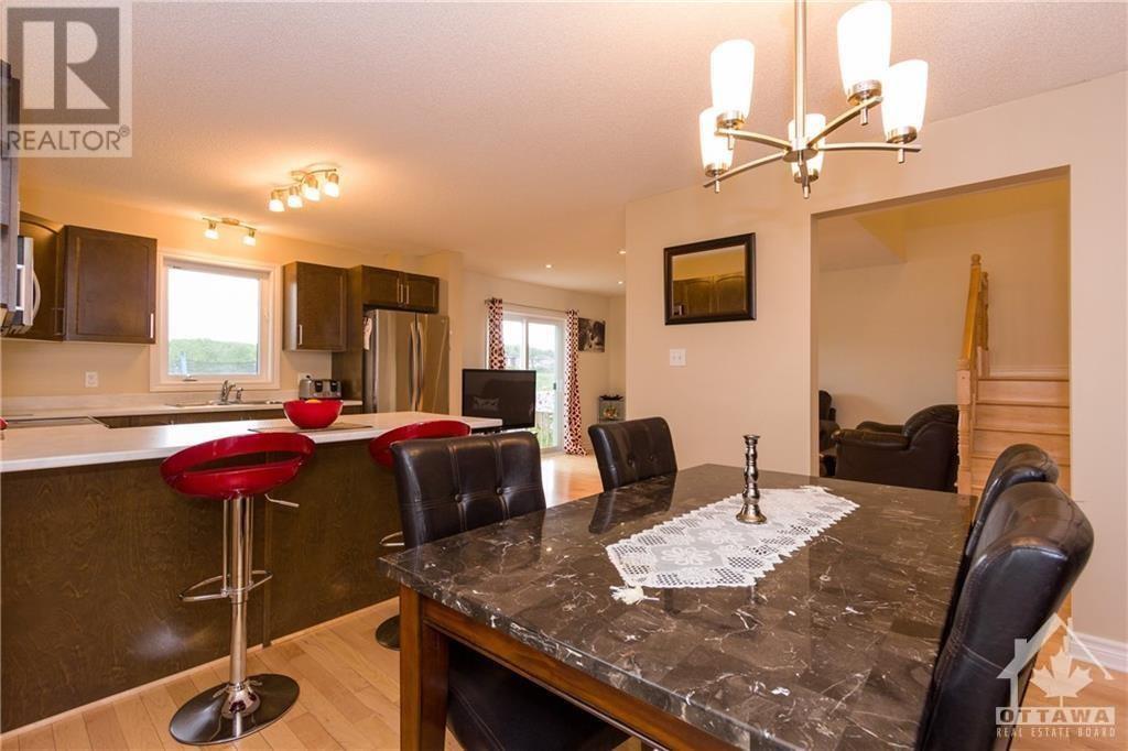 522 Ruby Street, Rockland, Ontario  K4K 0G7 - Photo 7 - 1368338