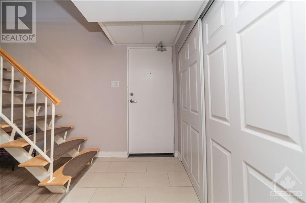 12 Corkstown Rd Road Unit#121, Nepean, Ontario  K2H 5B3 - Photo 4 - 1368201