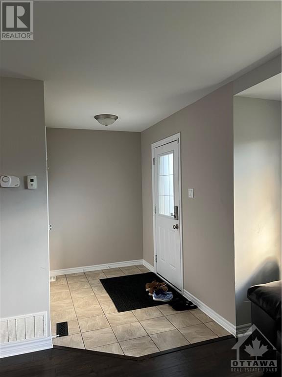 102 Mayer Street, Limoges, Ontario  K0A 2M0 - Photo 3 - 1367173