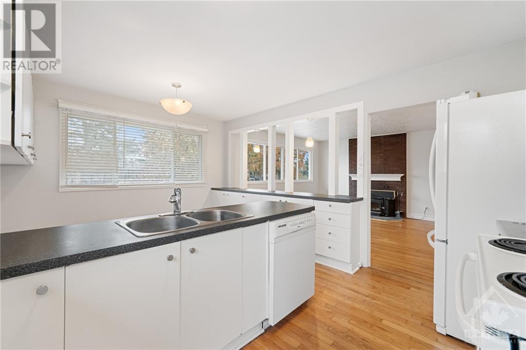 1335 Avenue P Avenue, Ottawa, Ontario  K1G 0B4 - Photo 10 - 1367224