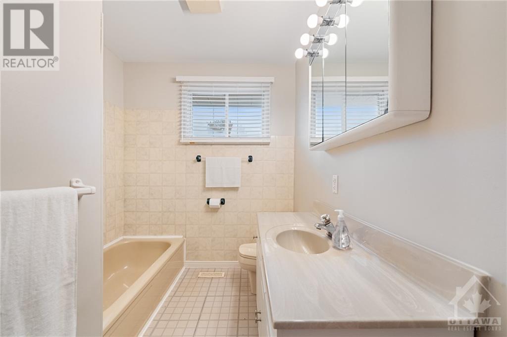 1335 Avenue P Avenue, Ottawa, Ontario  K1G 0B4 - Photo 16 - 1367224