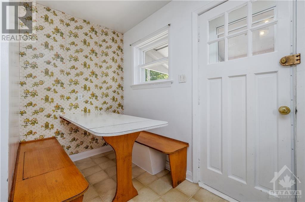 10 Argue Drive, Ottawa, Ontario  K2E 6S1 - Photo 3 - 1368417