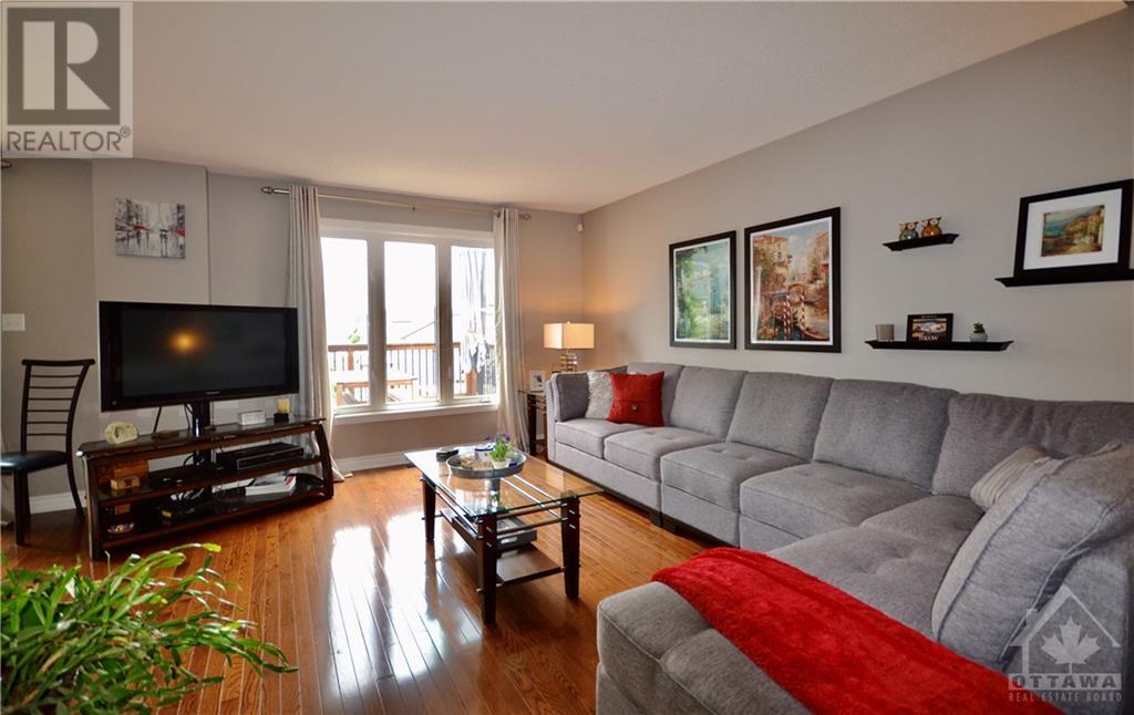 565 Emerald Street, Rockland, Ontario  K4K 0B9 - Photo 3 - 1368457