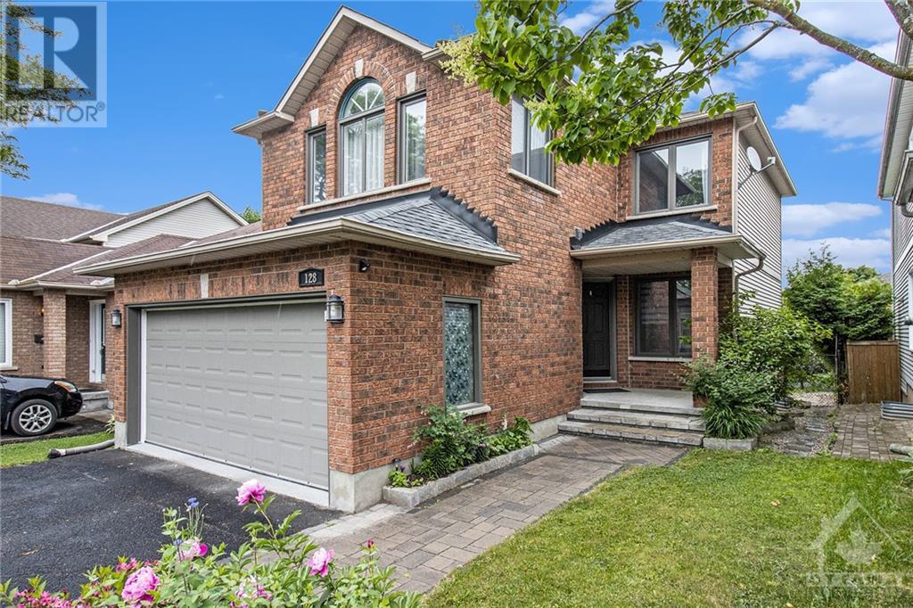 128 Grenadier Way, Nepean, Ontario  K2J 4M1 - Photo 2 - 1368421