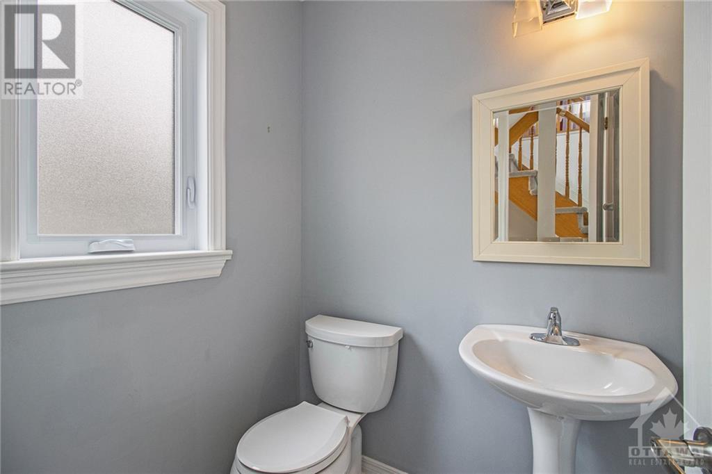 128 Grenadier Way, Nepean, Ontario  K2J 4M1 - Photo 8 - 1368421