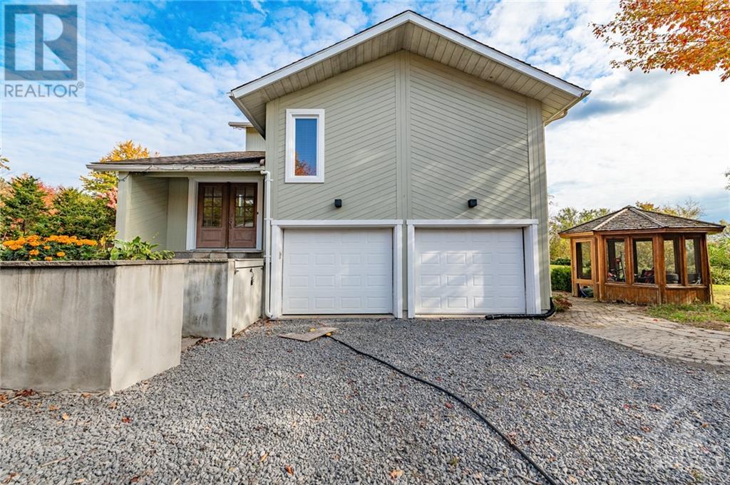 1238 Barnwell Crescent, Ottawa, Ontario  K4B 1K4 - Photo 2 - 1368280