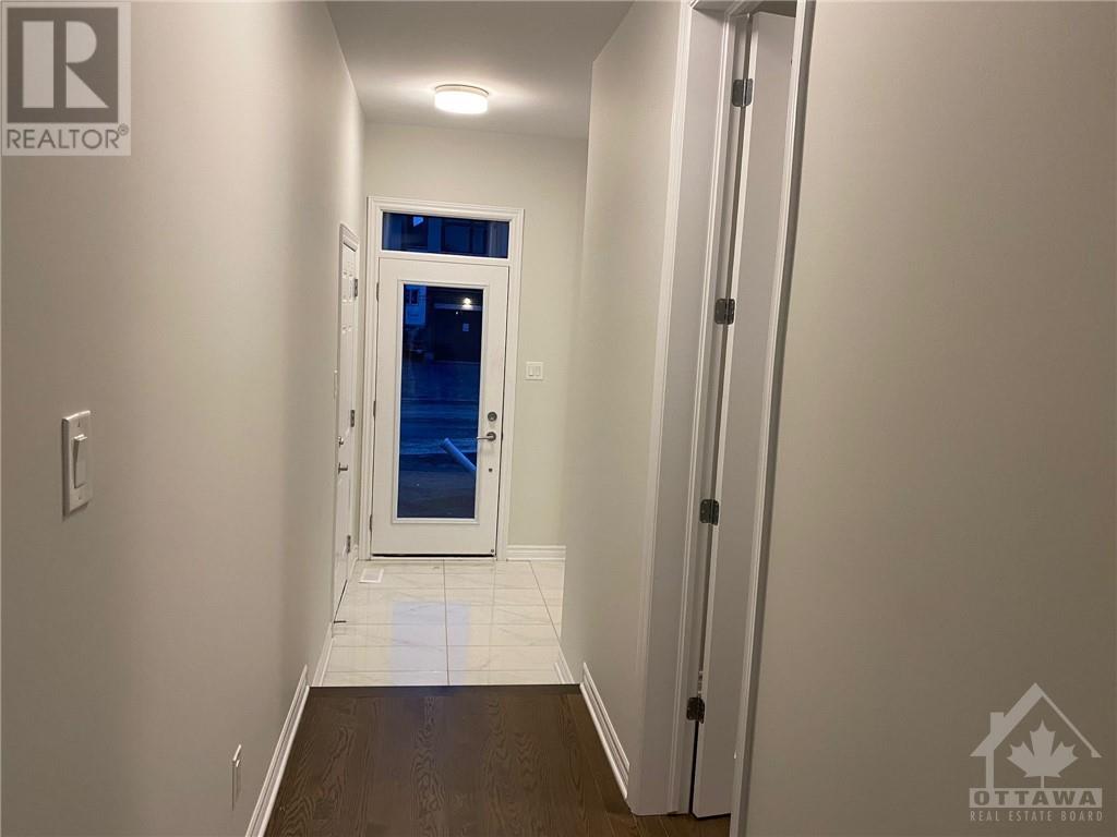 246 Beaugency Street, Ottawa, Ontario  K1W 0T2 - Photo 4 - 1367736