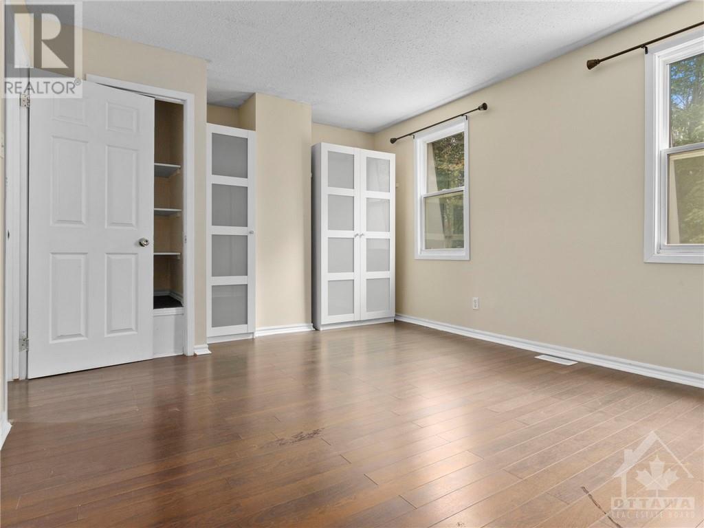 110 Glen Park Drive, Ottawa, Ontario  K1B 4Y4 - Photo 13 - 1368128