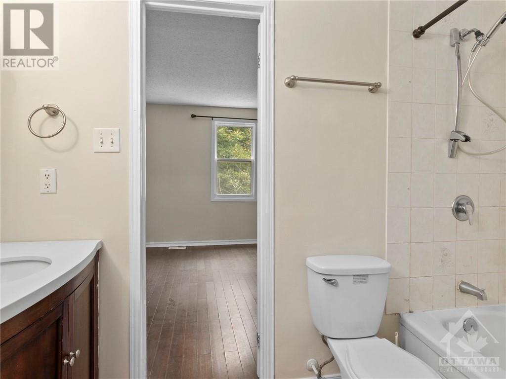 110 Glen Park Drive, Ottawa, Ontario  K1B 4Y4 - Photo 15 - 1368128