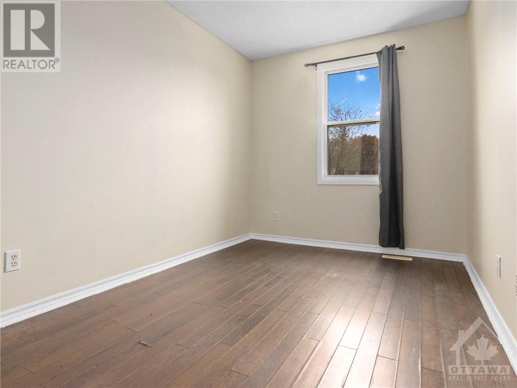 110 Glen Park Drive, Ottawa, Ontario  K1B 4Y4 - Photo 18 - 1368128