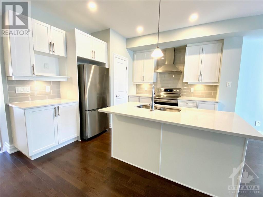 307 Grackle Street, Ottawa, Ontario  K1X 0G8 - Photo 3 - 1368516