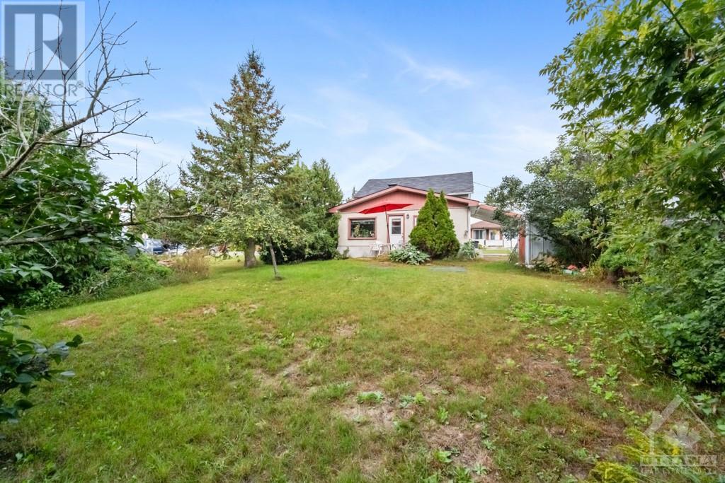 205 St Joseph Street, Alfred, Ontario  K0B 1A0 - Photo 2 - 1368452