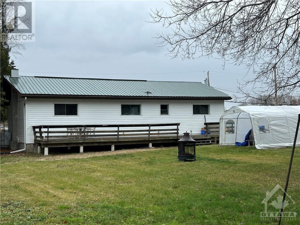 35 Burnstown Road, White Lake, Ontario  K0A 3L0 - Photo 2 - 1365951