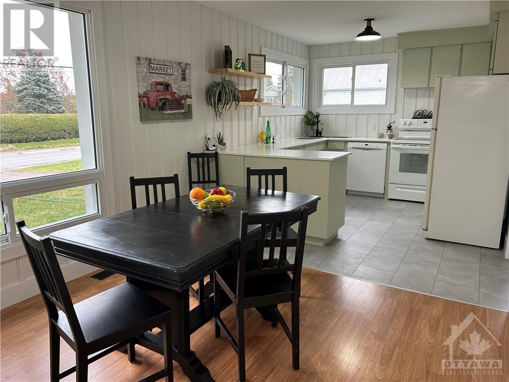 35 Burnstown Road, White Lake, Ontario  K0A 3L0 - Photo 8 - 1365951