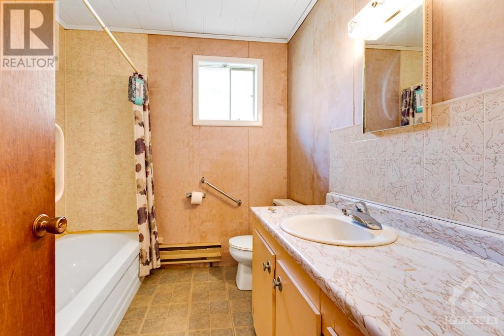 4188 Elphin Maberly Road, Snow Road Station, Ontario  K0H 2C0 - Photo 12 - 1364978