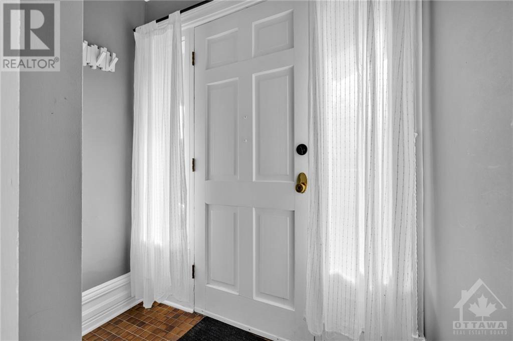 64 Crichton Street, Ottawa, Ontario  K1M 1V7 - Photo 3 - 1368414