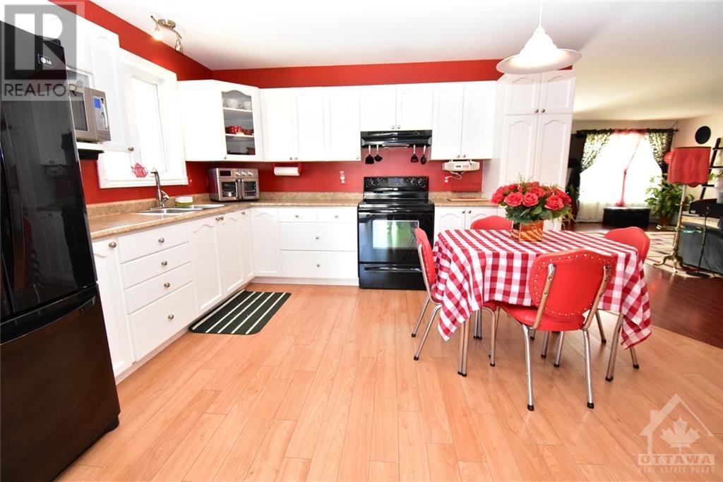 5518 Meadowbrook Drive, Iroquois, Ontario  K0E 1K0 - Photo 10 - 1368249