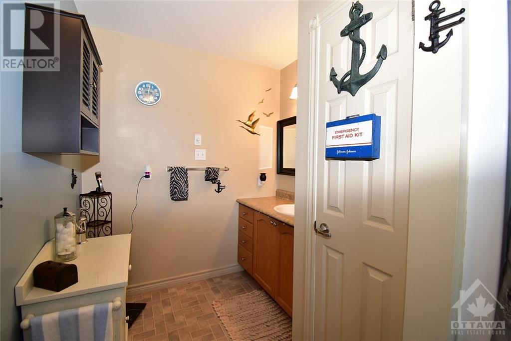 5518 Meadowbrook Drive, Iroquois, Ontario  K0E 1K0 - Photo 15 - 1368249