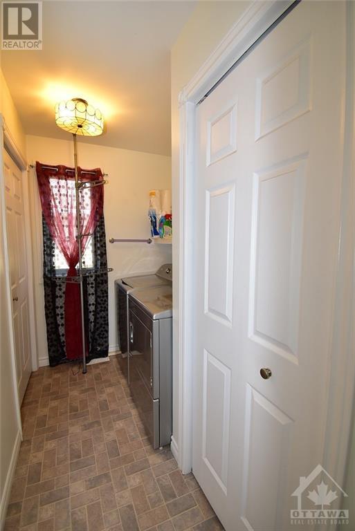 5518 Meadowbrook Drive, Iroquois, Ontario  K0E 1K0 - Photo 18 - 1368249