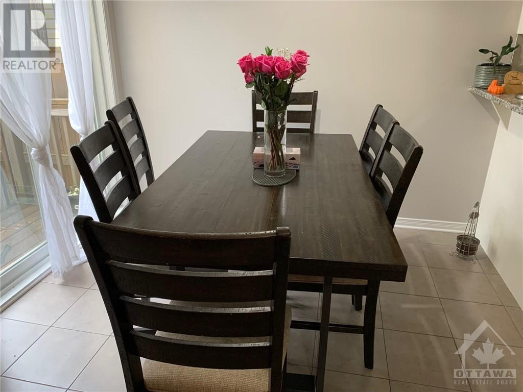 235 Losino Crescent, Ottawa, Ontario  K2V 0E4 - Photo 10 - 1368407