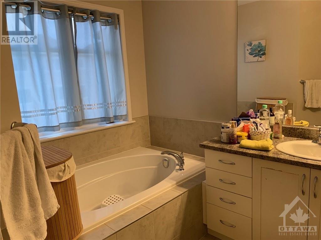 235 Losino Crescent, Ottawa, Ontario  K2V 0E4 - Photo 24 - 1368407