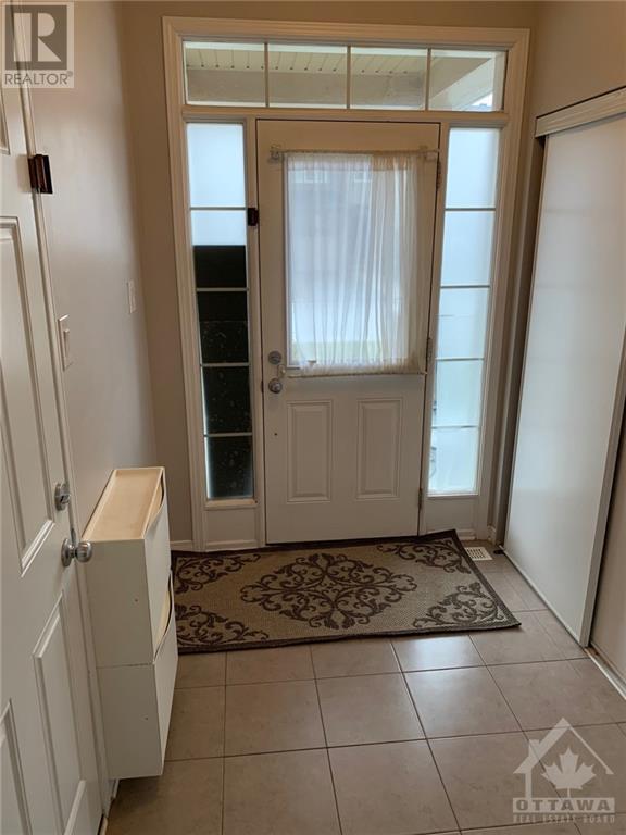 235 Losino Crescent, Ottawa, Ontario  K2V 0E4 - Photo 3 - 1368407
