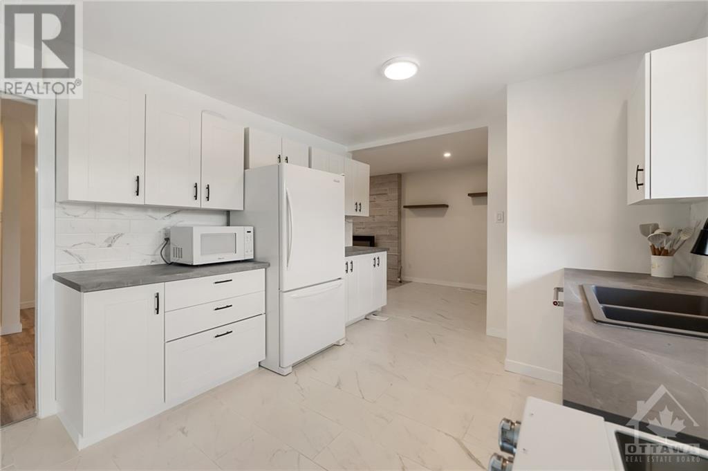 13 Quinpool Crescent, Ottawa, Ontario  K2H 6H9 - Photo 10 - 1368699