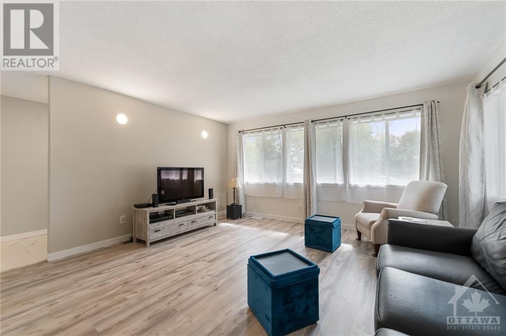 13 Quinpool Crescent, Ottawa, Ontario  K2H 6H9 - Photo 5 - 1368699