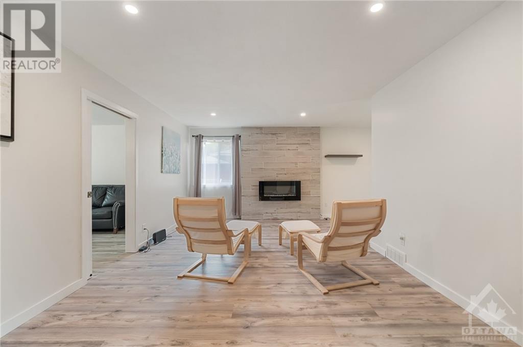 13 Quinpool Crescent, Ottawa, Ontario  K2H 6H9 - Photo 6 - 1368699