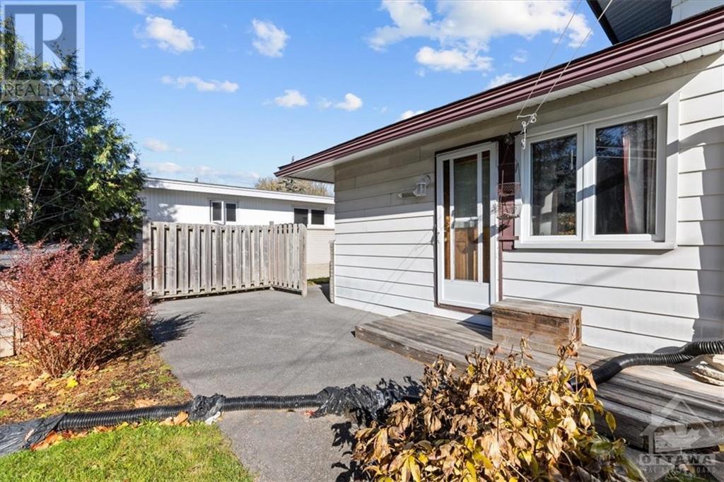 730 Holt Crescent, Ottawa, Ontario  K1G 2Y7 - Photo 5 - 1368668