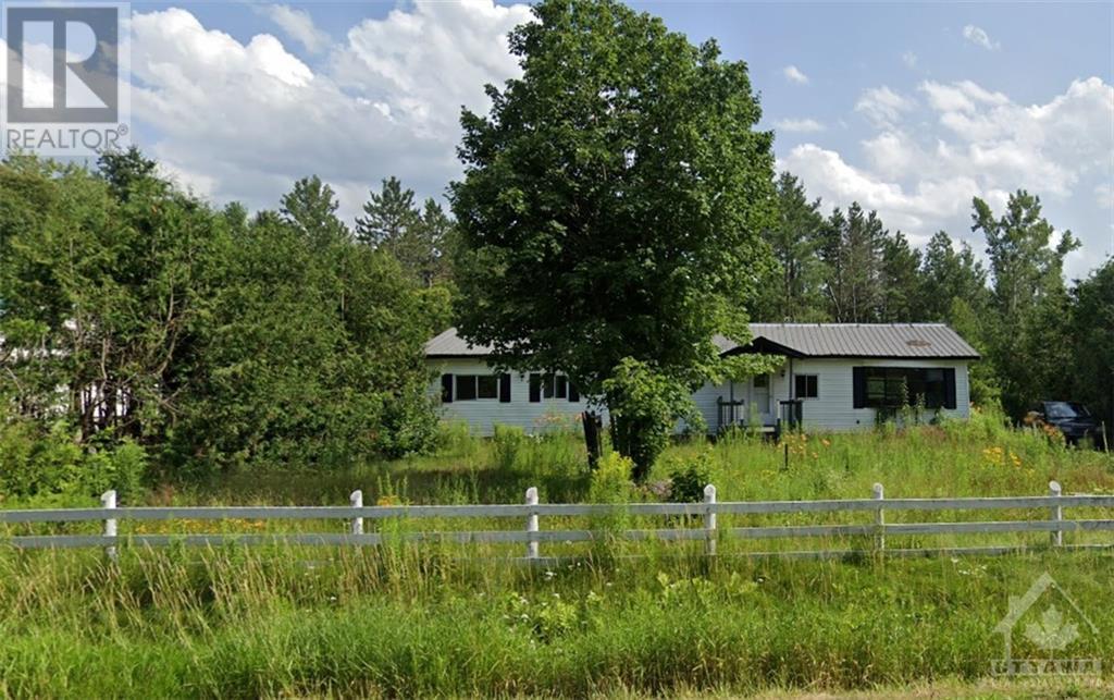 1136 Vinette Road, Clarence Creek, Ontario  K0A 1N0 - Photo 1 - 1366654