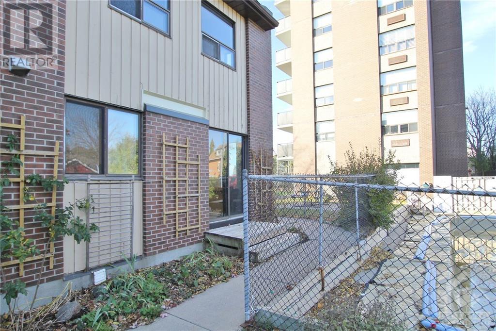 1190 Richmond Road Unit#1, Ottawa, Ontario  K2B 8J3 - Photo 4 - 1368890