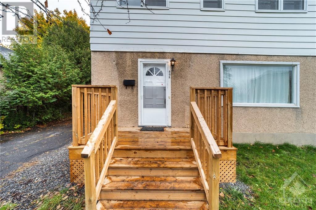 402 Regis Avenue, Ottawa, Ontario  K1K 0X8 - Photo 3 - 1369145