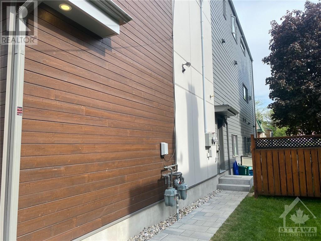 44 Byron Avenue Unit#d, Ottawa, Ontario  K1Y 3J1 - Photo 2 - 1369161