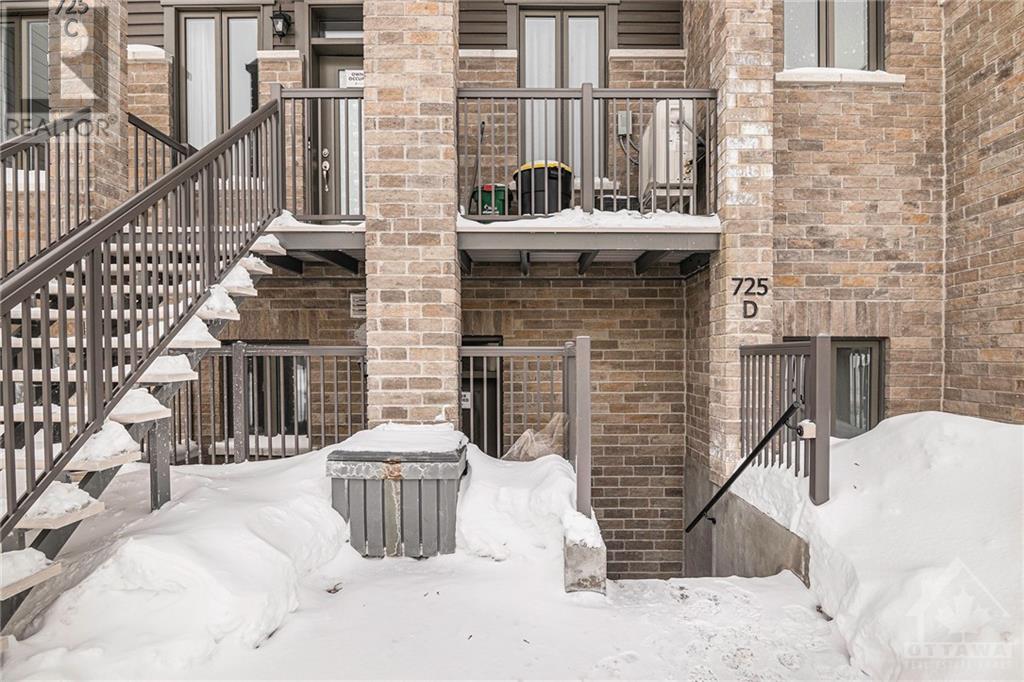 725 Dearborn Private Unit#d, Ottawa, Ontario  K1T 0W4 - Photo 2 - 1369198