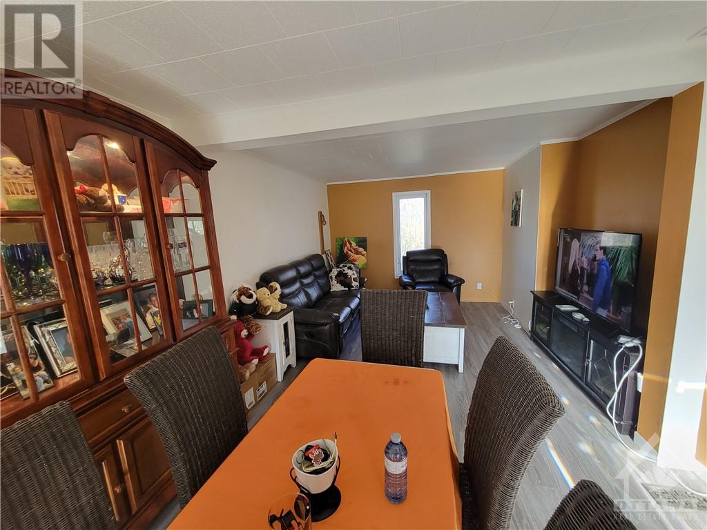 3569 Old Montreal Road, Ottawa, Ontario  K4C 1C8 - Photo 11 - 1369687