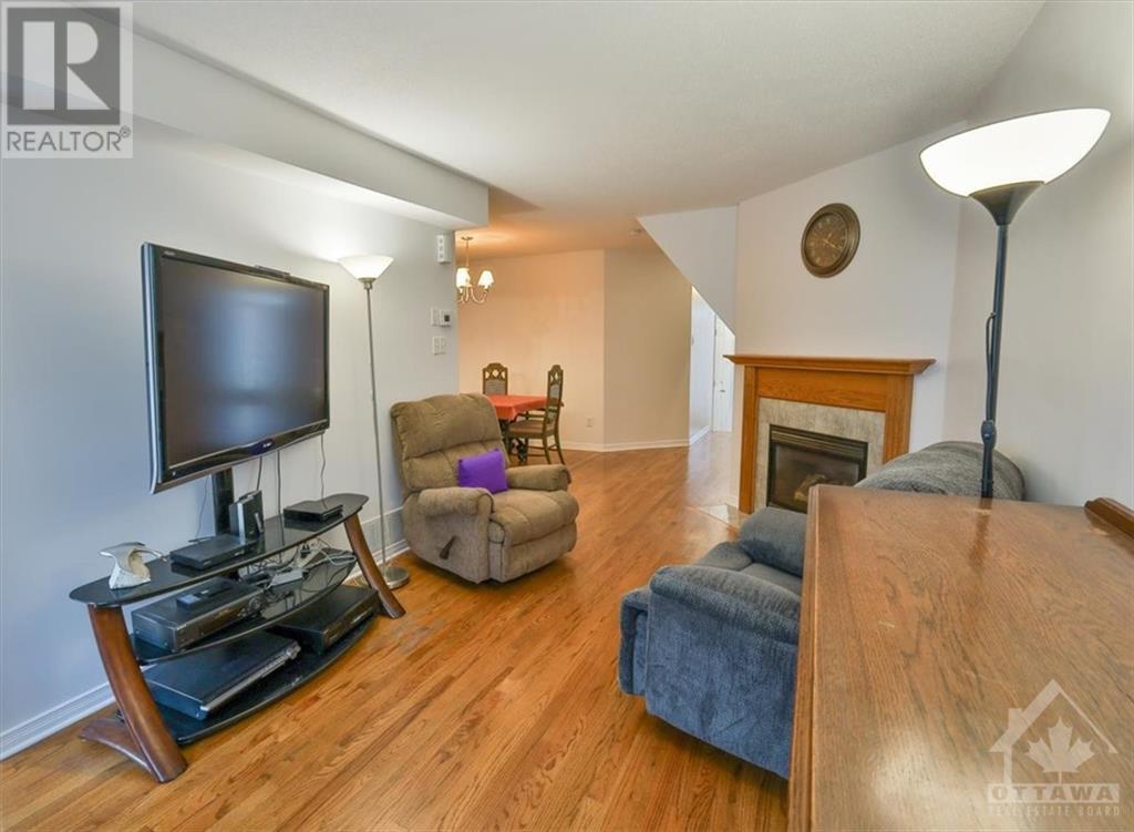 63 Colliston Crescent, Ottawa, Ontario  K1V 2J6 - Photo 3 - 1369134