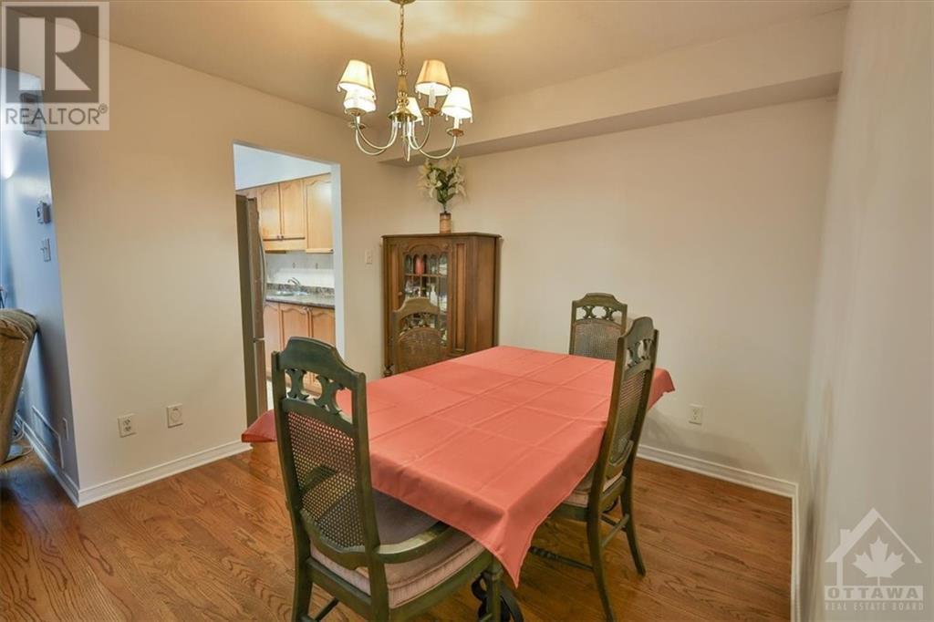 63 Colliston Crescent, Ottawa, Ontario  K1V 2J6 - Photo 4 - 1369134