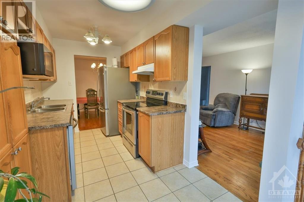 63 Colliston Crescent, Ottawa, Ontario  K1V 2J6 - Photo 5 - 1369134
