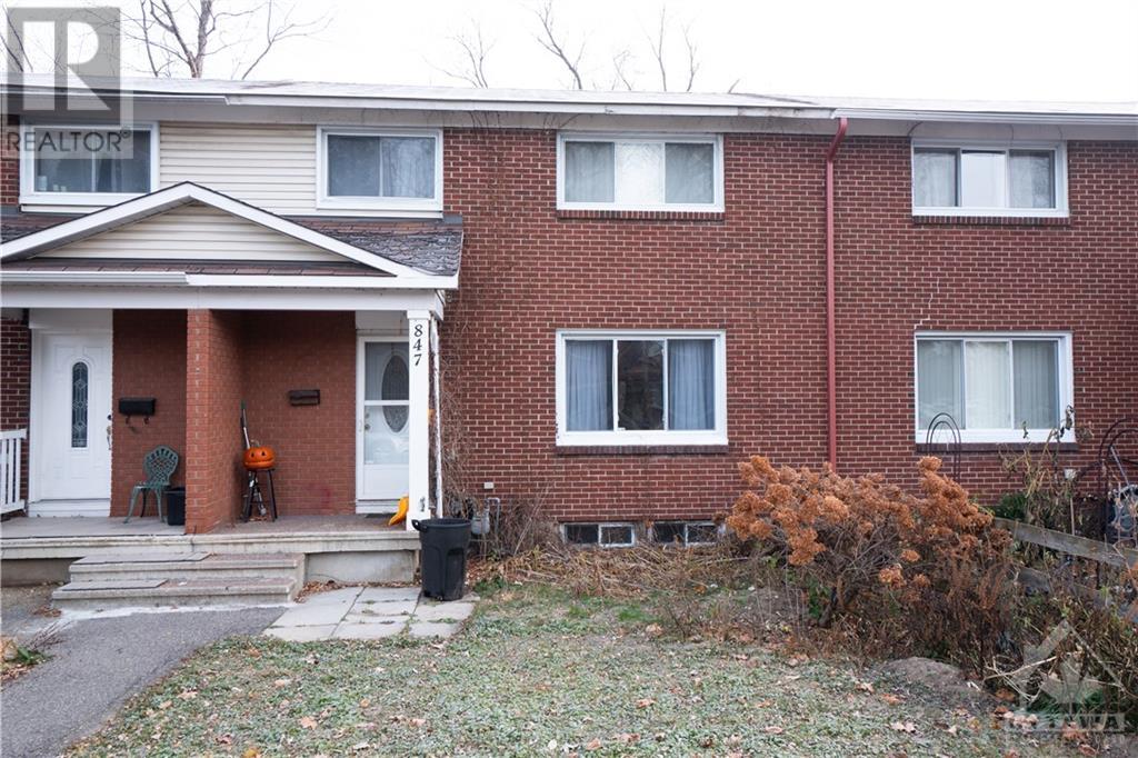 847 Borthwick Avenue, Ottawa, Ontario  K1K 2M8 - Photo 1 - 1370040