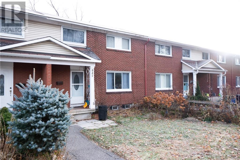 847 Borthwick Avenue, Ottawa, Ontario  K1K 2M8 - Photo 2 - 1370040